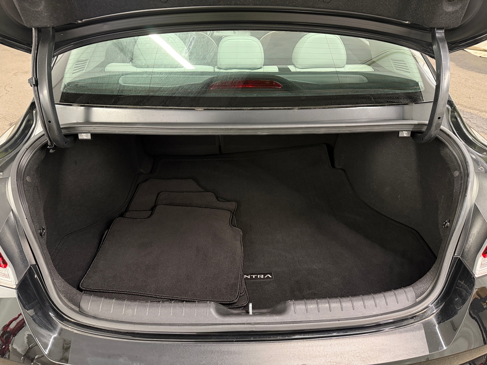 Thumbnail: 2021 Hyundai Elantra - 6