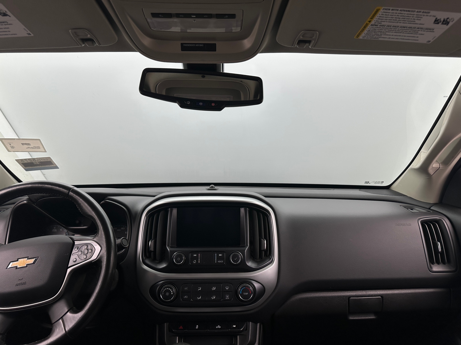 Thumbnail: 2022 Chevrolet Colorado - 3