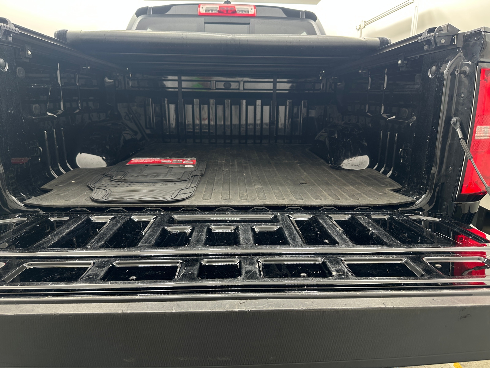 Thumbnail: 2022 Chevrolet Colorado - 7