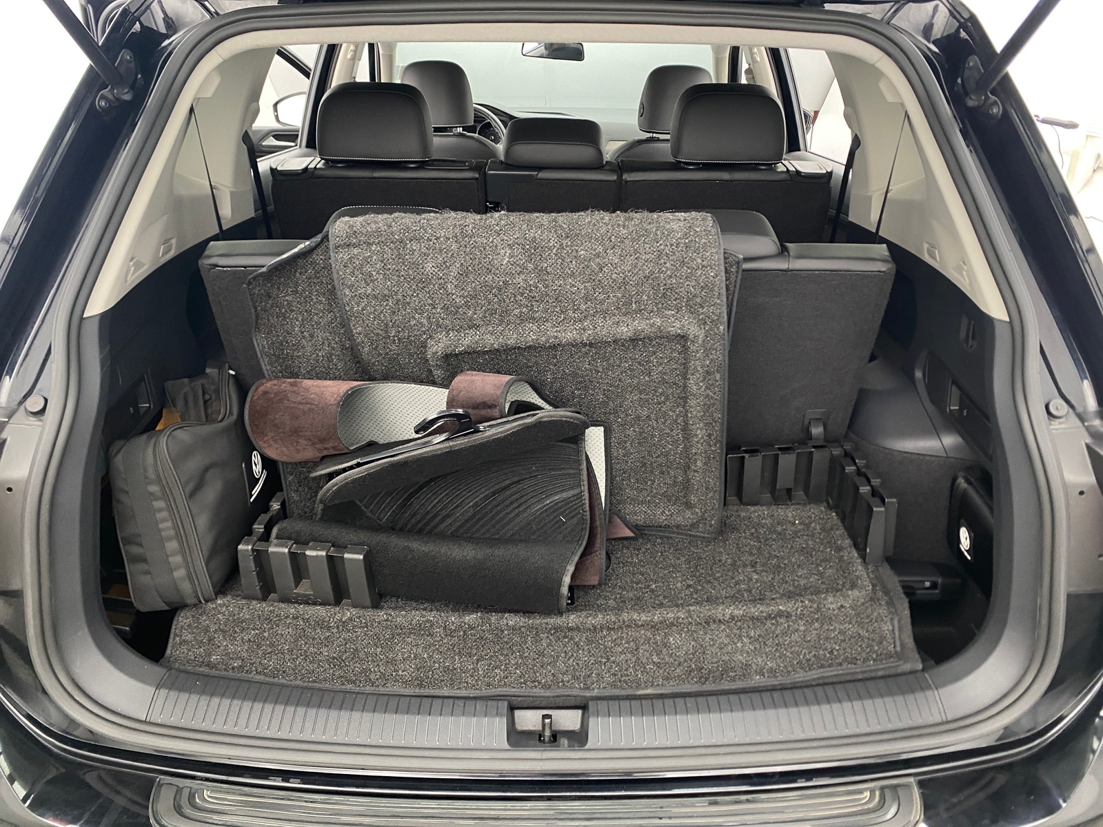 Thumbnail: 2021 Volkswagen Tiguan - 6