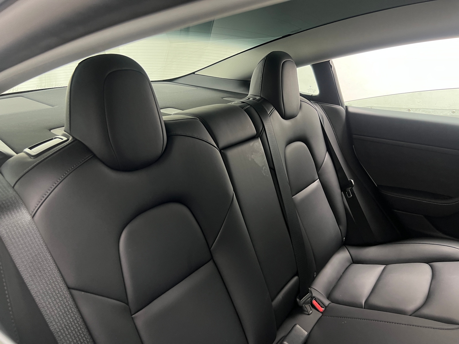 Thumbnail: 2022 Tesla Model 3 - 5