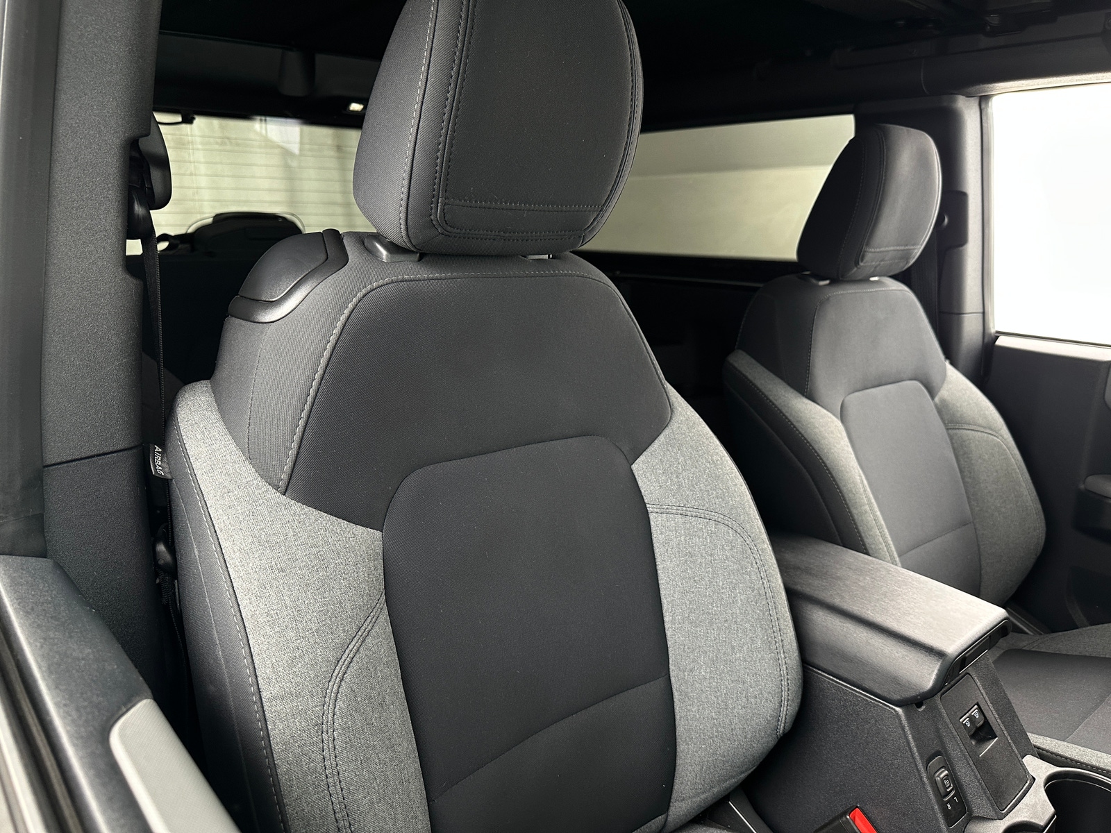 Thumbnail: 2022 Ford Bronco - 2