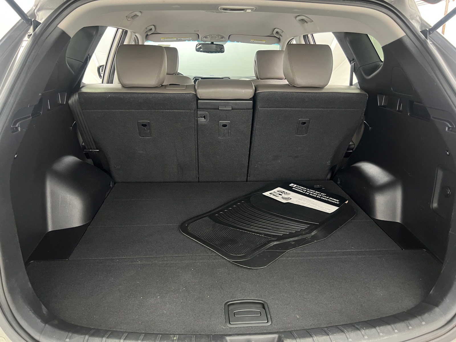 Thumbnail: 2013 Hyundai Santa Fe - 6