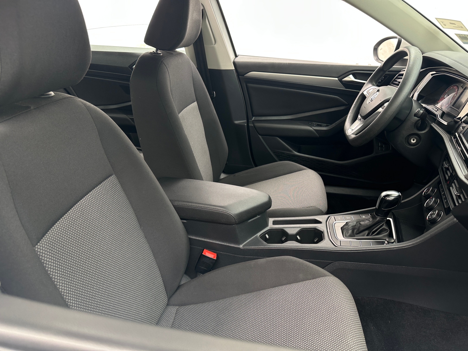 Thumbnail: 2021 Volkswagen Jetta - 2