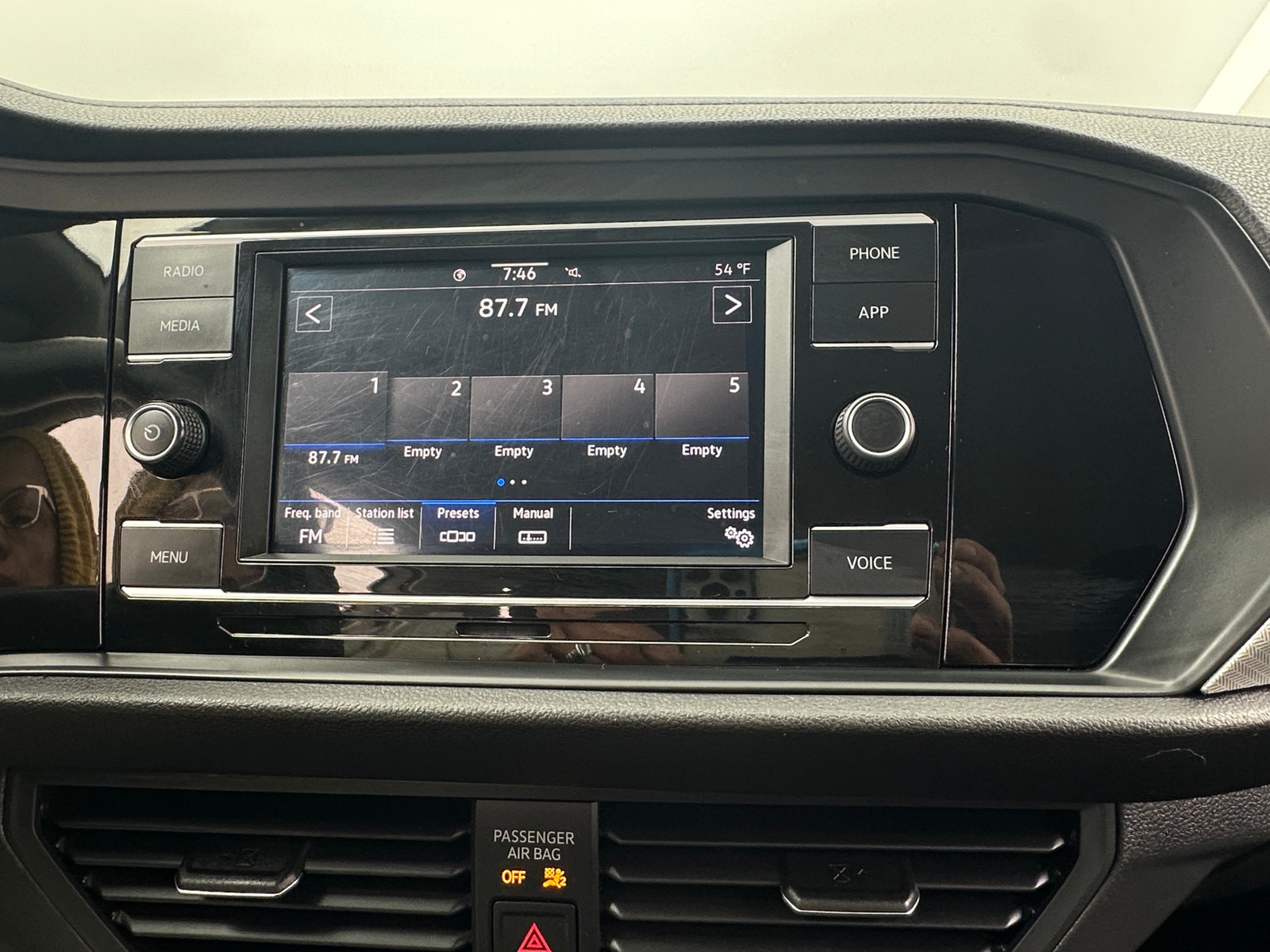 Thumbnail: 2021 Volkswagen Jetta - 4