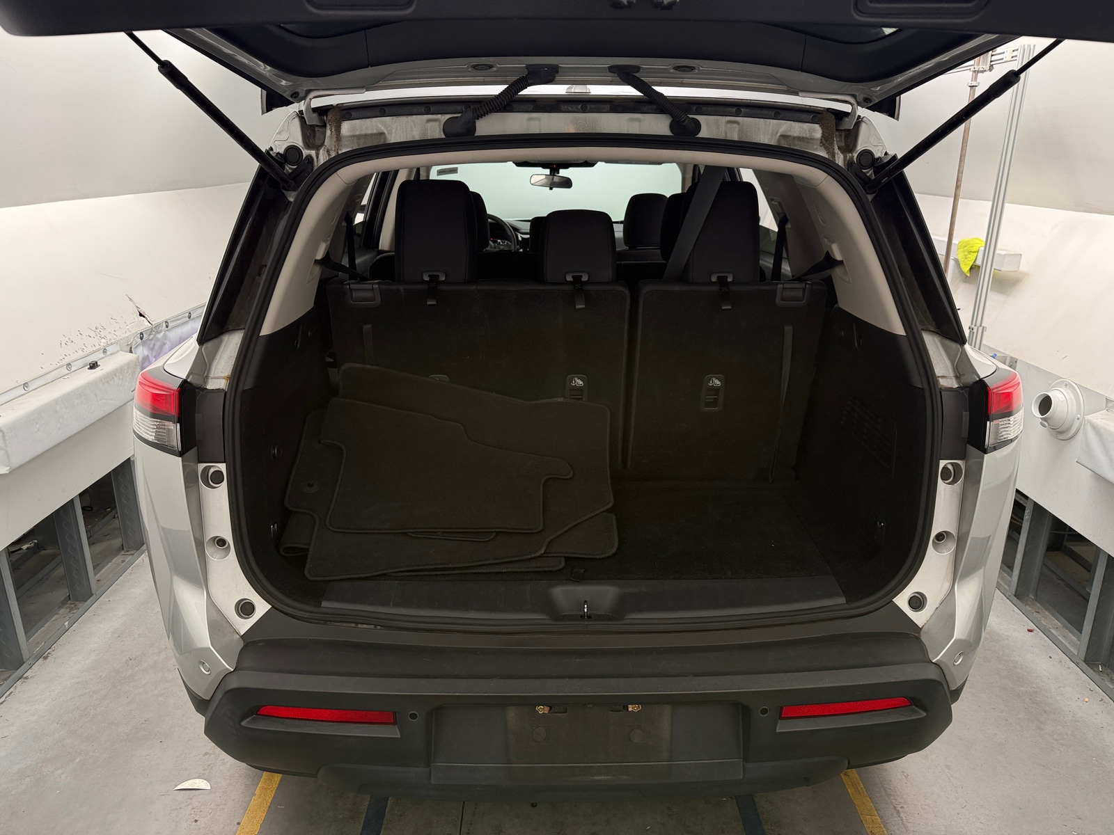 Thumbnail: 2022 Nissan Pathfinder - 7