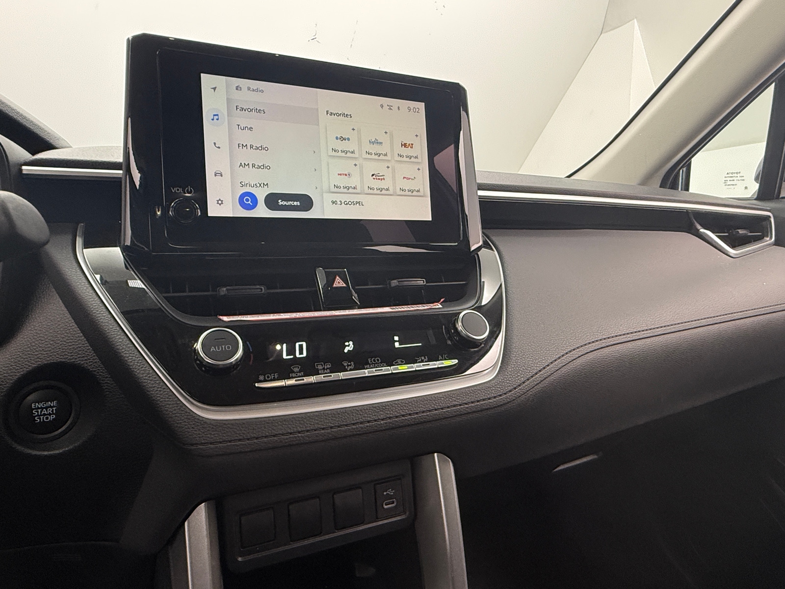 Thumbnail: 2024 Toyota Corolla Cross - 4