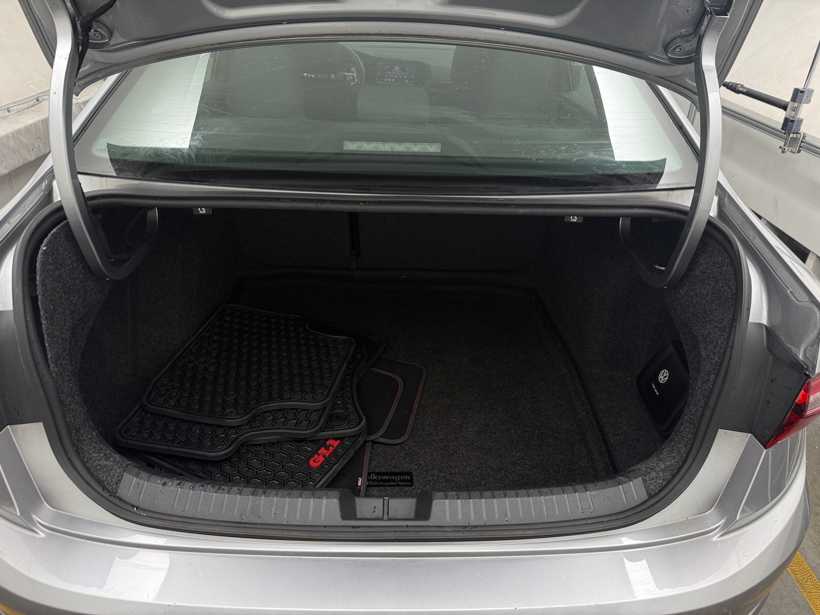 Thumbnail: 2019 Volkswagen Jetta - 7