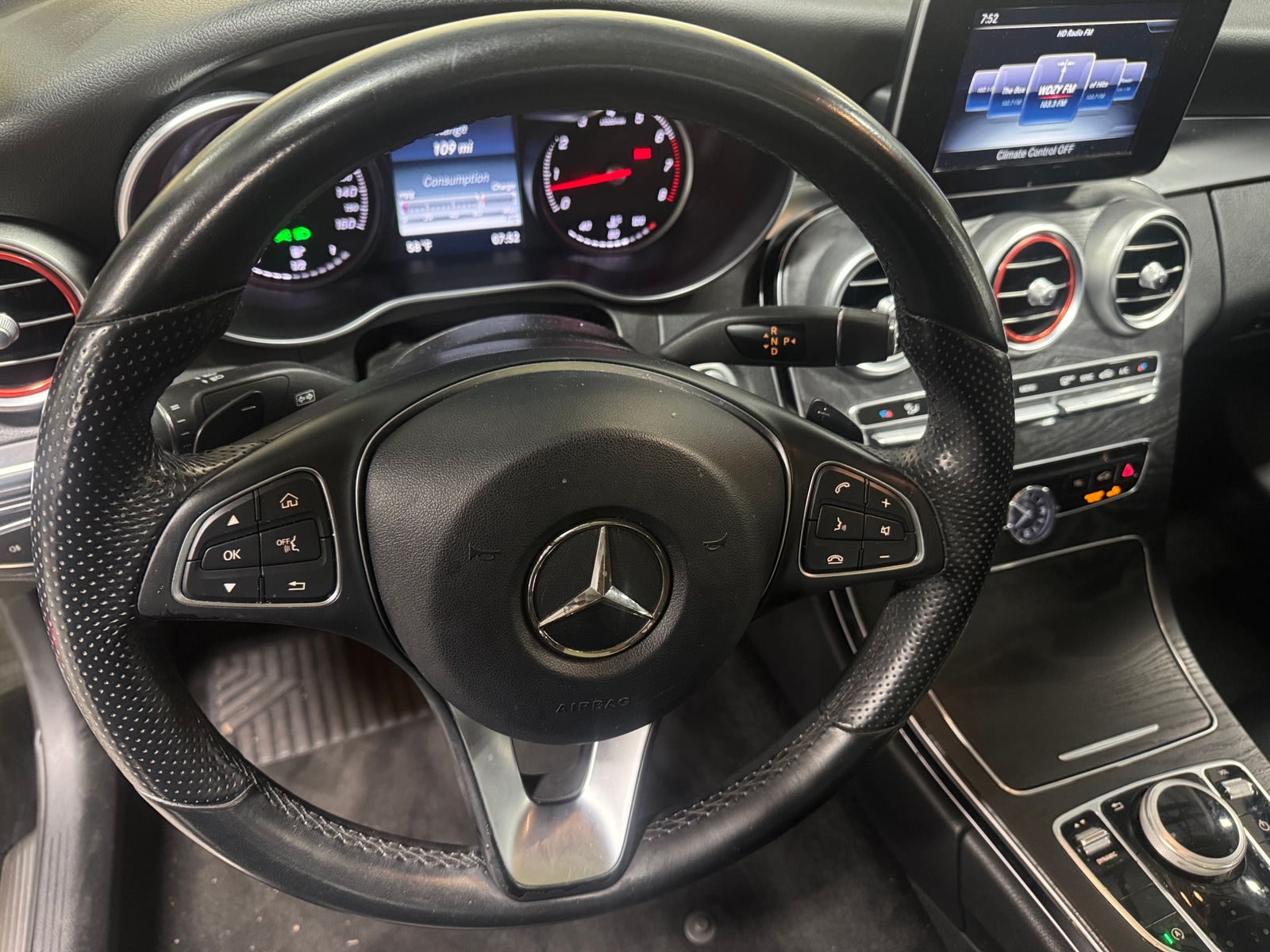 Thumbnail: 2017 Mercedes-Benz C-Class - 4