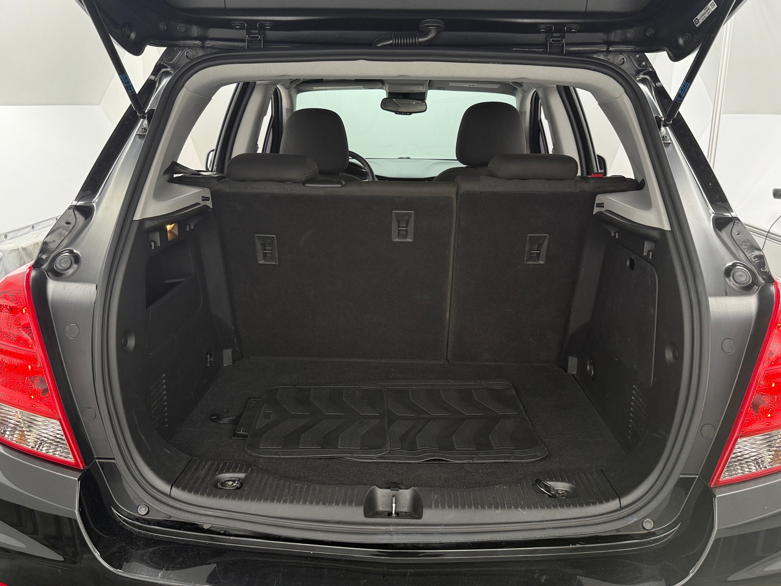 Thumbnail: 2021 Chevrolet Trax - 7