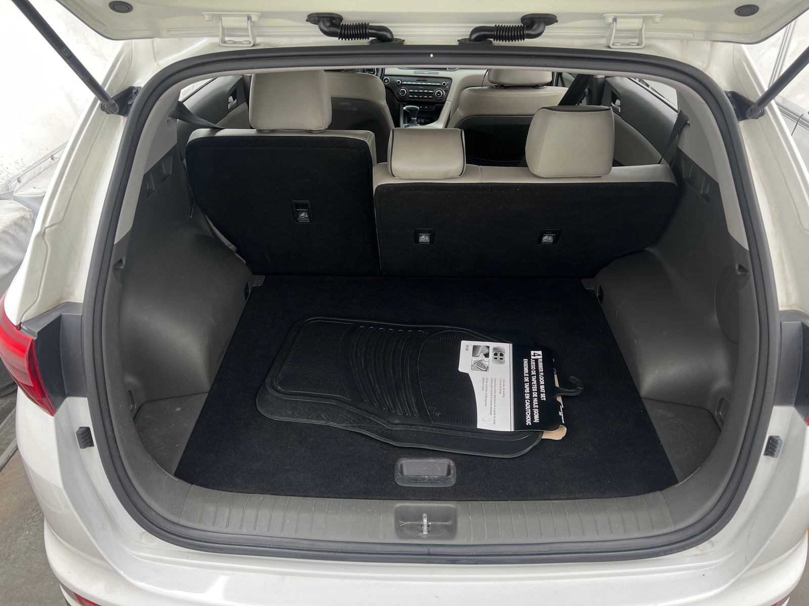 Thumbnail: 2017 Kia Sportage - 6