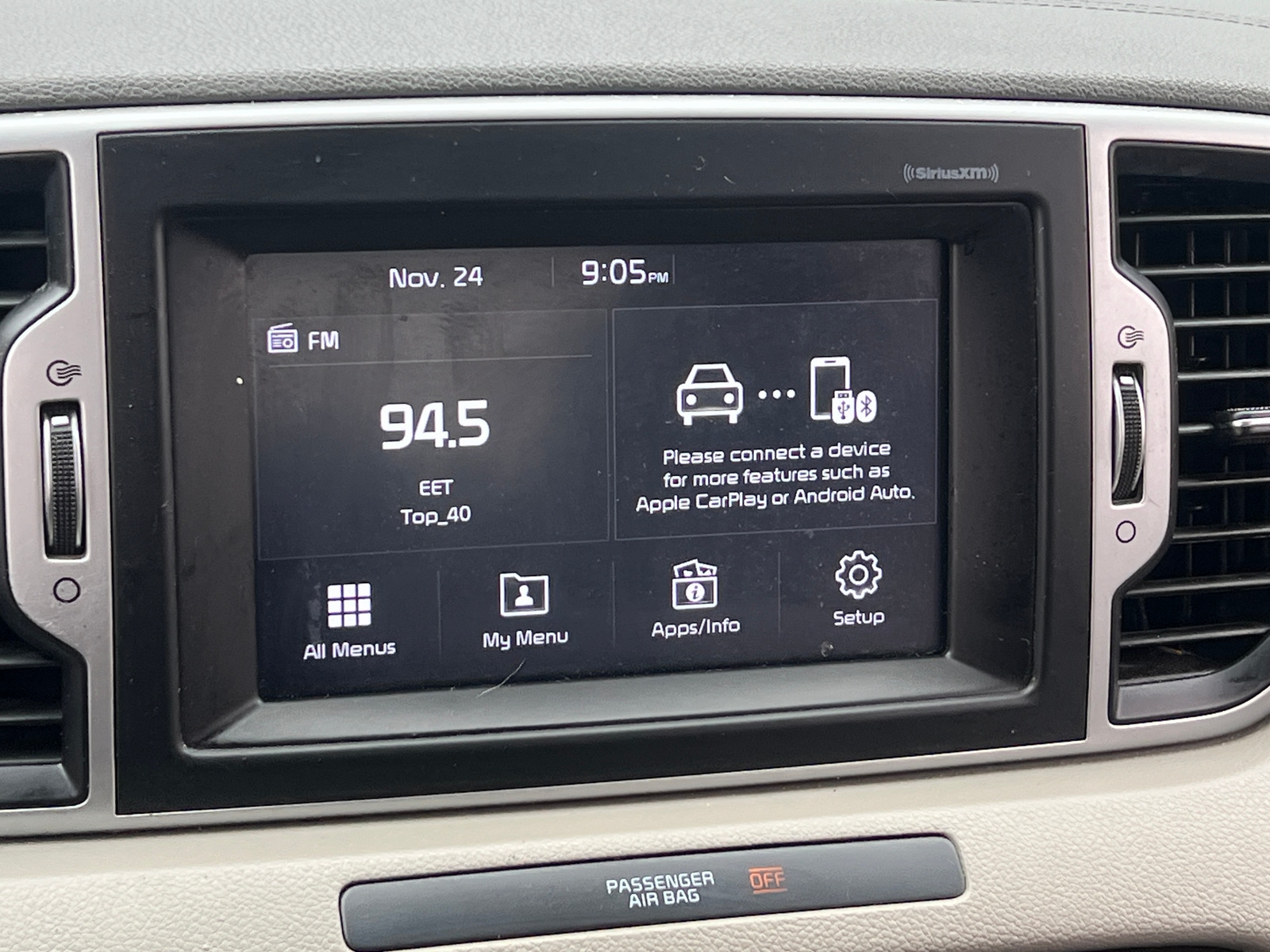 Thumbnail: 2017 Kia Sportage - 3