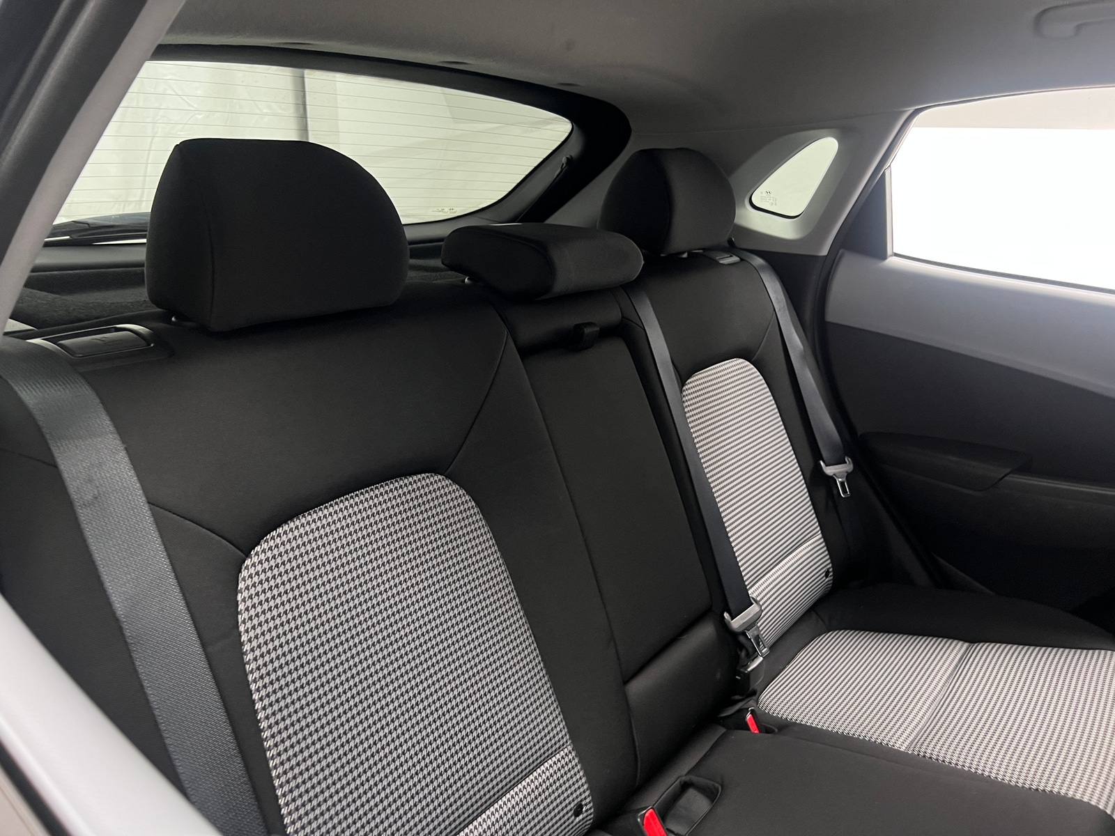 Thumbnail: 2018 Hyundai Kona - 6