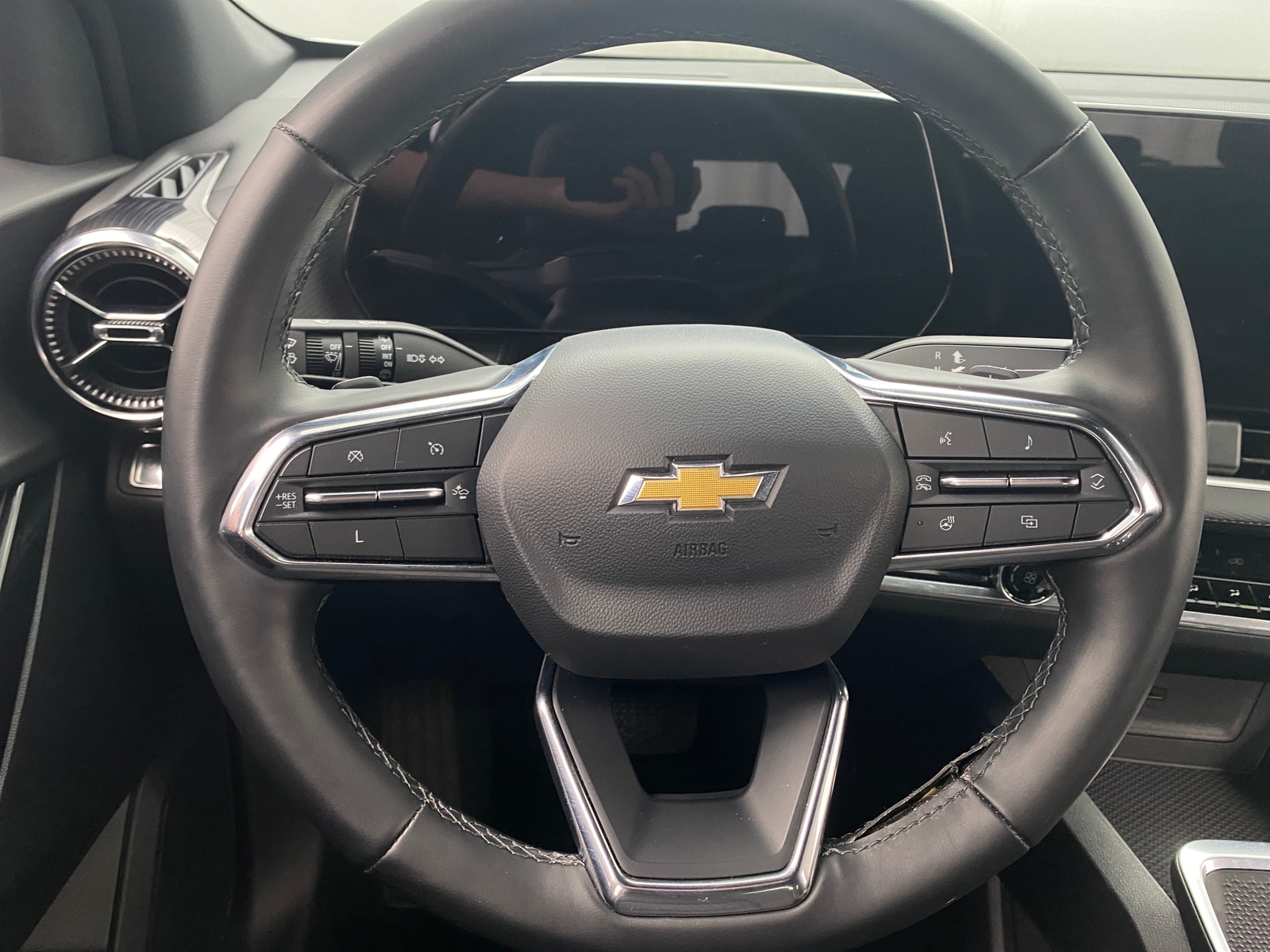 Thumbnail: 2025 Chevrolet Equinox - 5