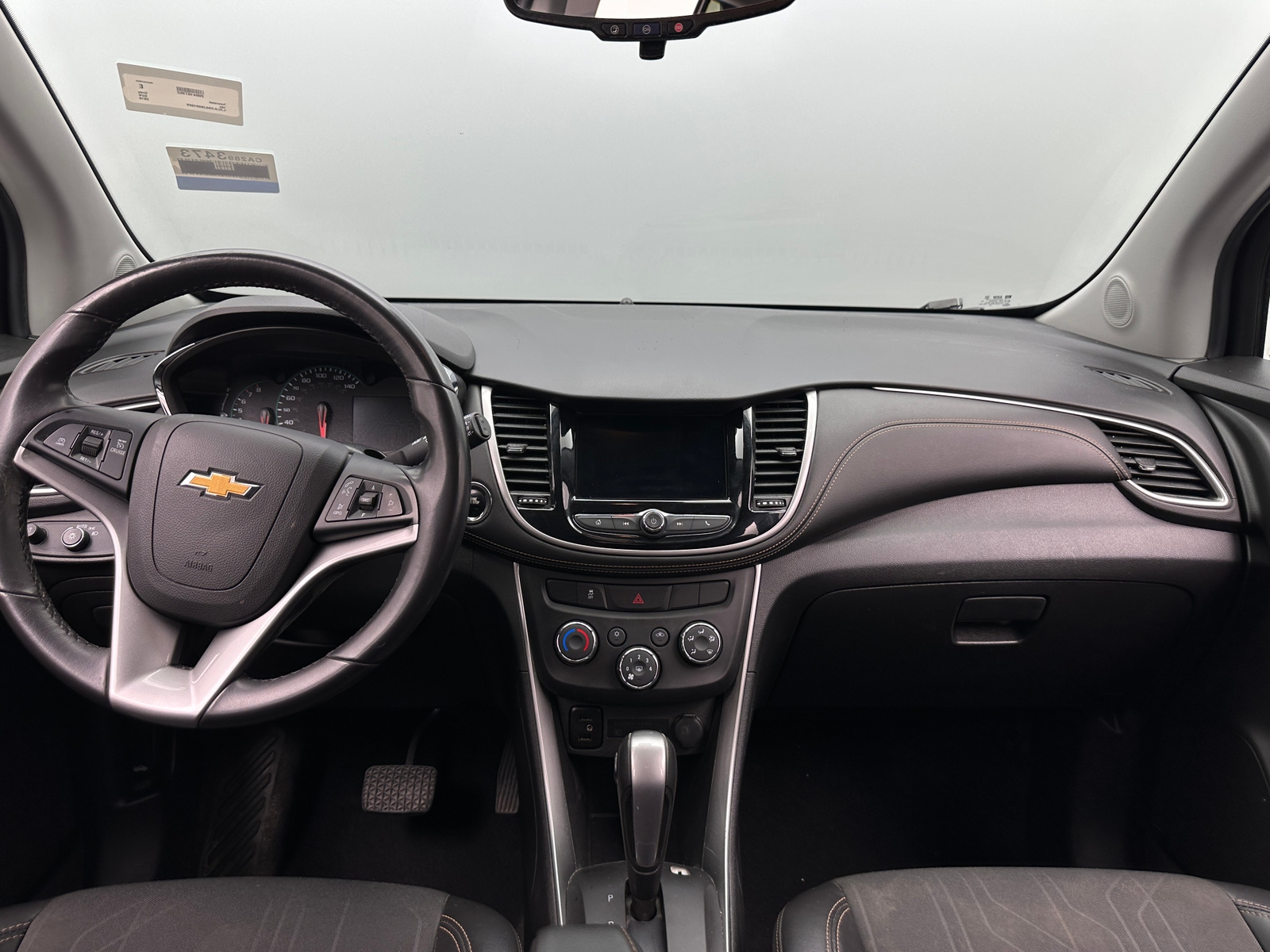 Thumbnail: 2018 Chevrolet Trax - 3