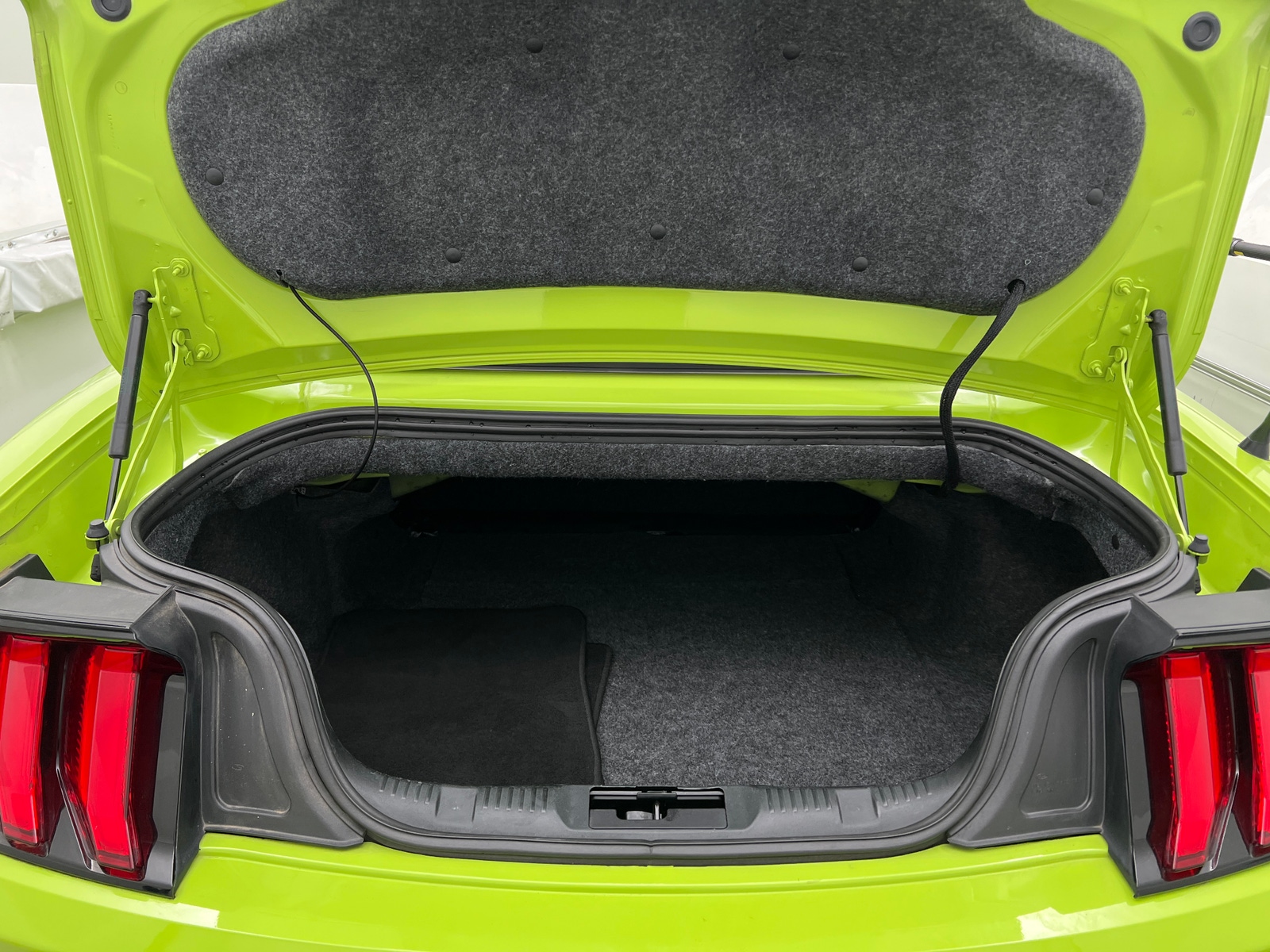 Thumbnail: 2020 Ford Mustang - 6