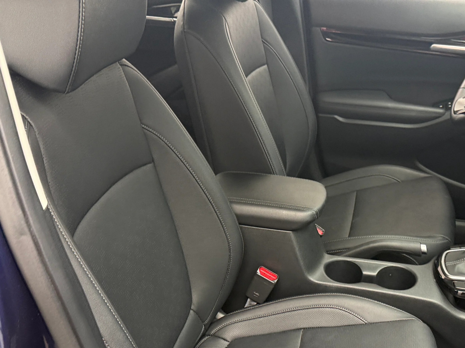 Thumbnail: 2023 Kia Seltos - 2