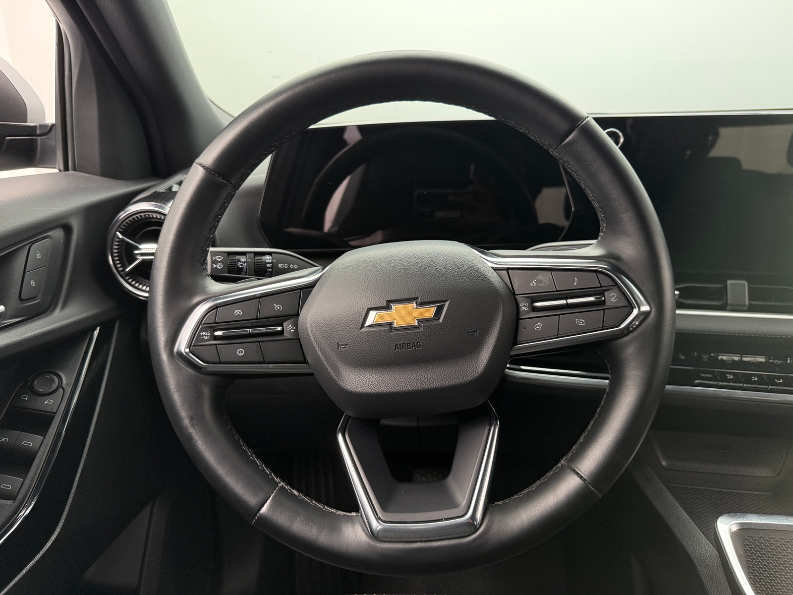 Thumbnail: 2025 Chevrolet Equinox - 5