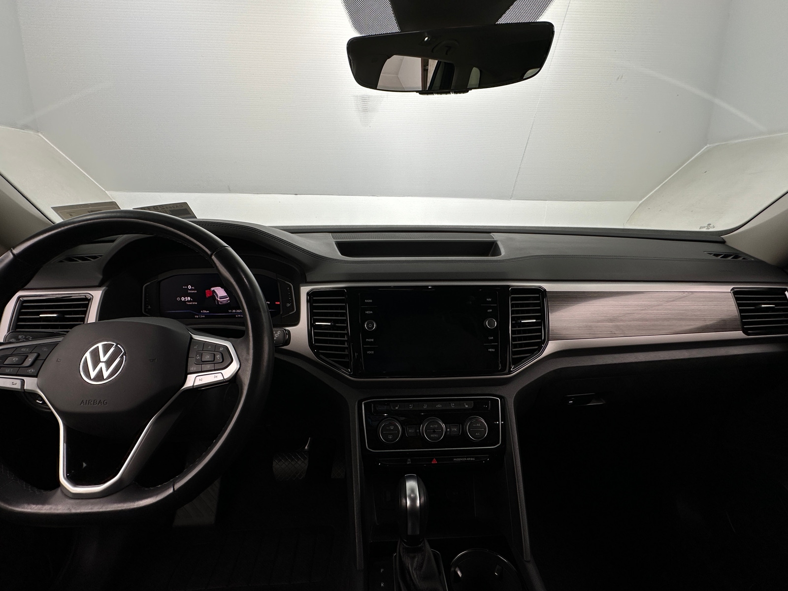 Thumbnail: 2021 Volkswagen Atlas - 2