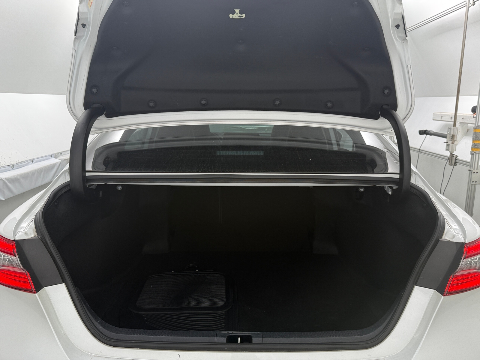 Thumbnail: 2020 Toyota Camry - 6