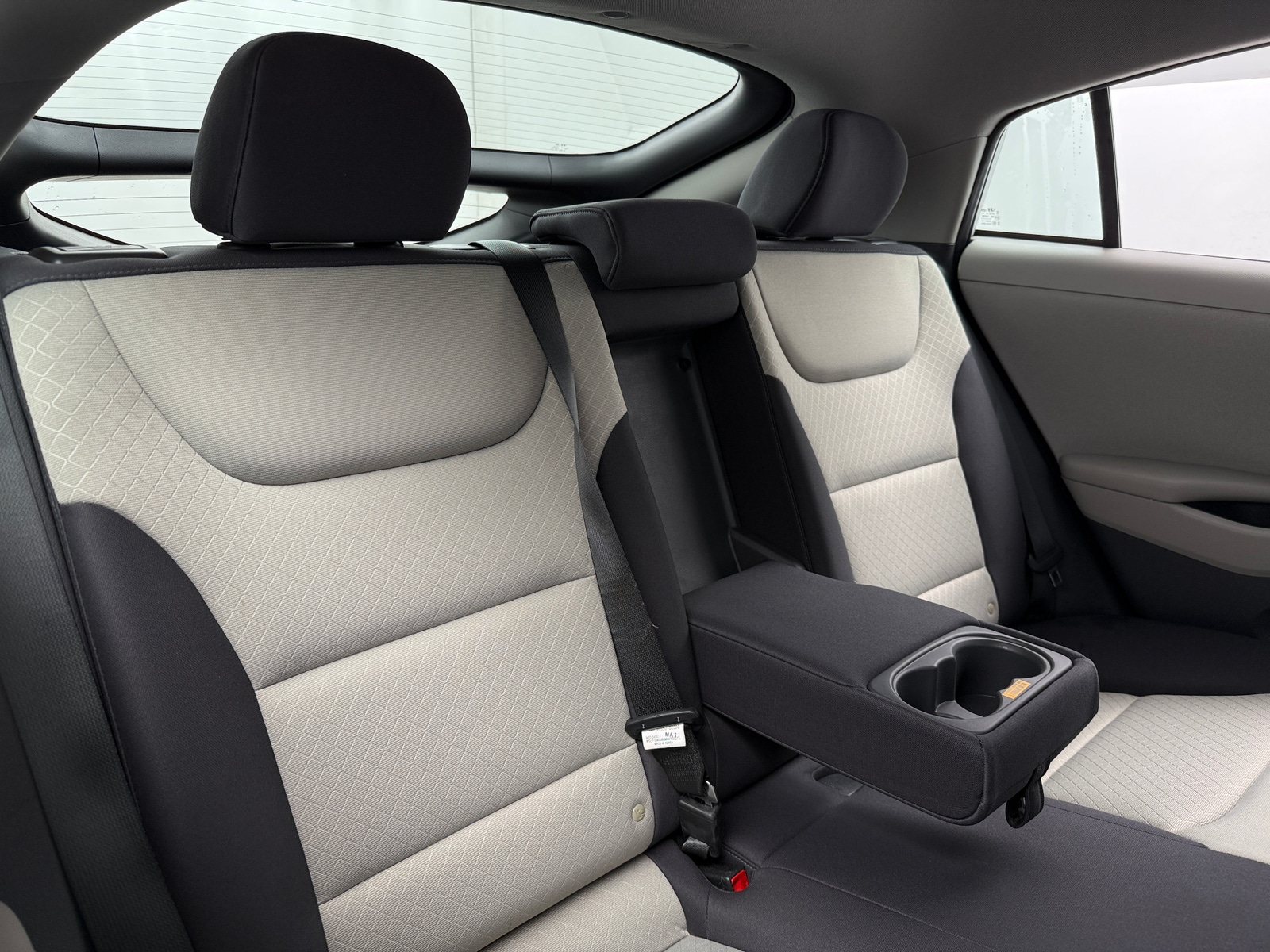 Thumbnail: 2017 Hyundai Ioniq - 6