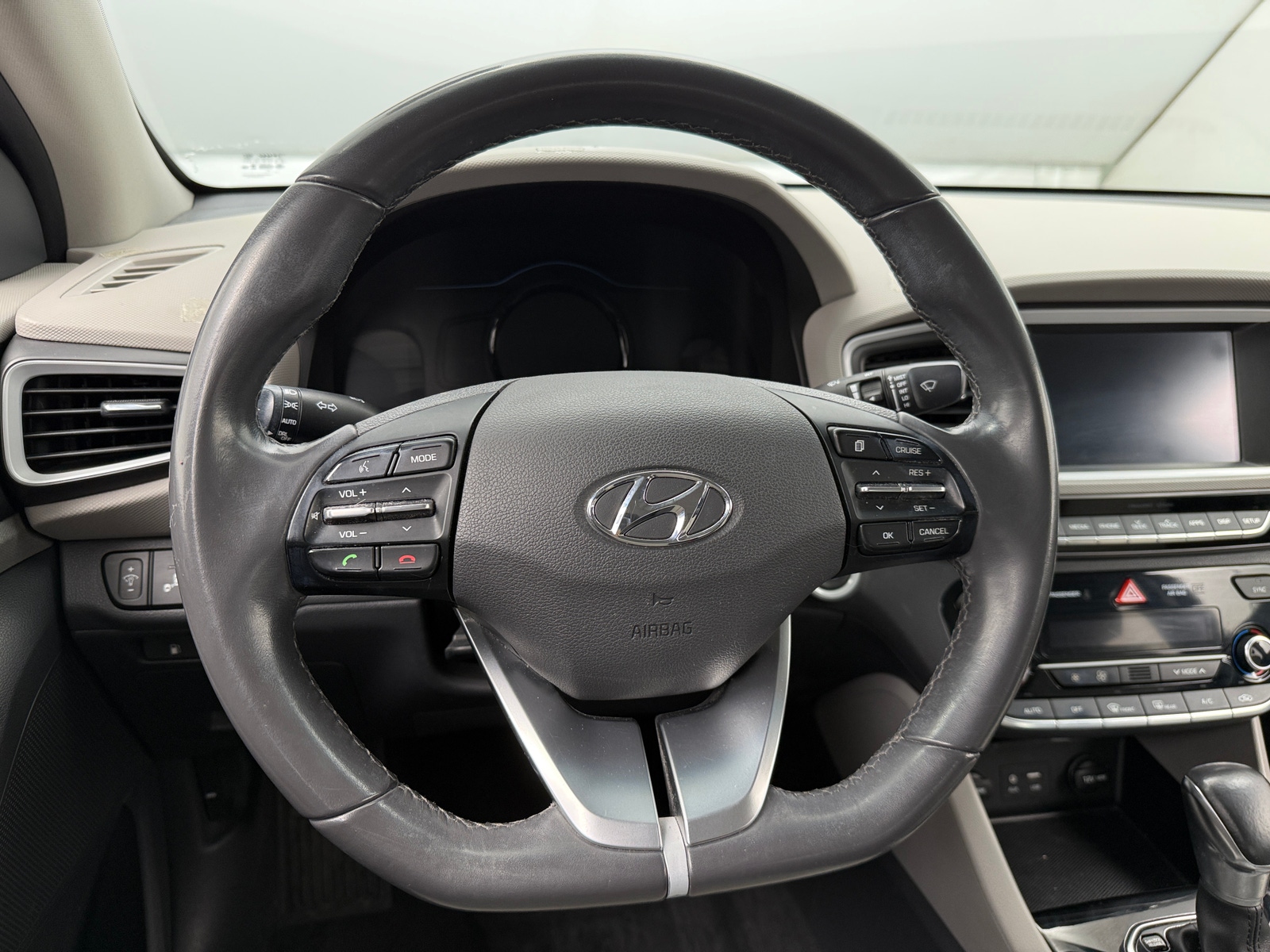 Thumbnail: 2017 Hyundai Ioniq - 5