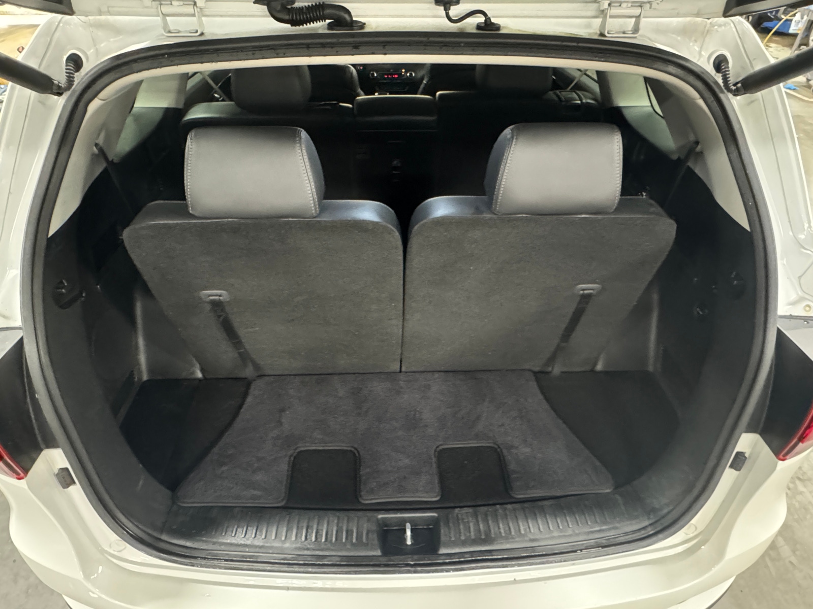 Thumbnail: 2019 Kia Sorento - 6