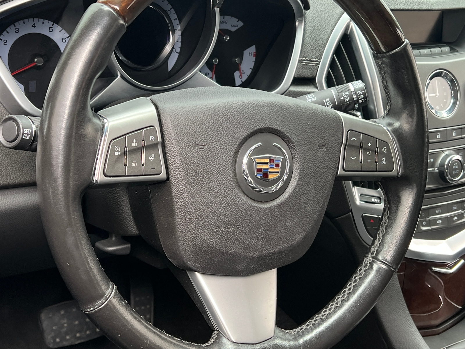 Thumbnail: 2012 Cadillac SRX - 4