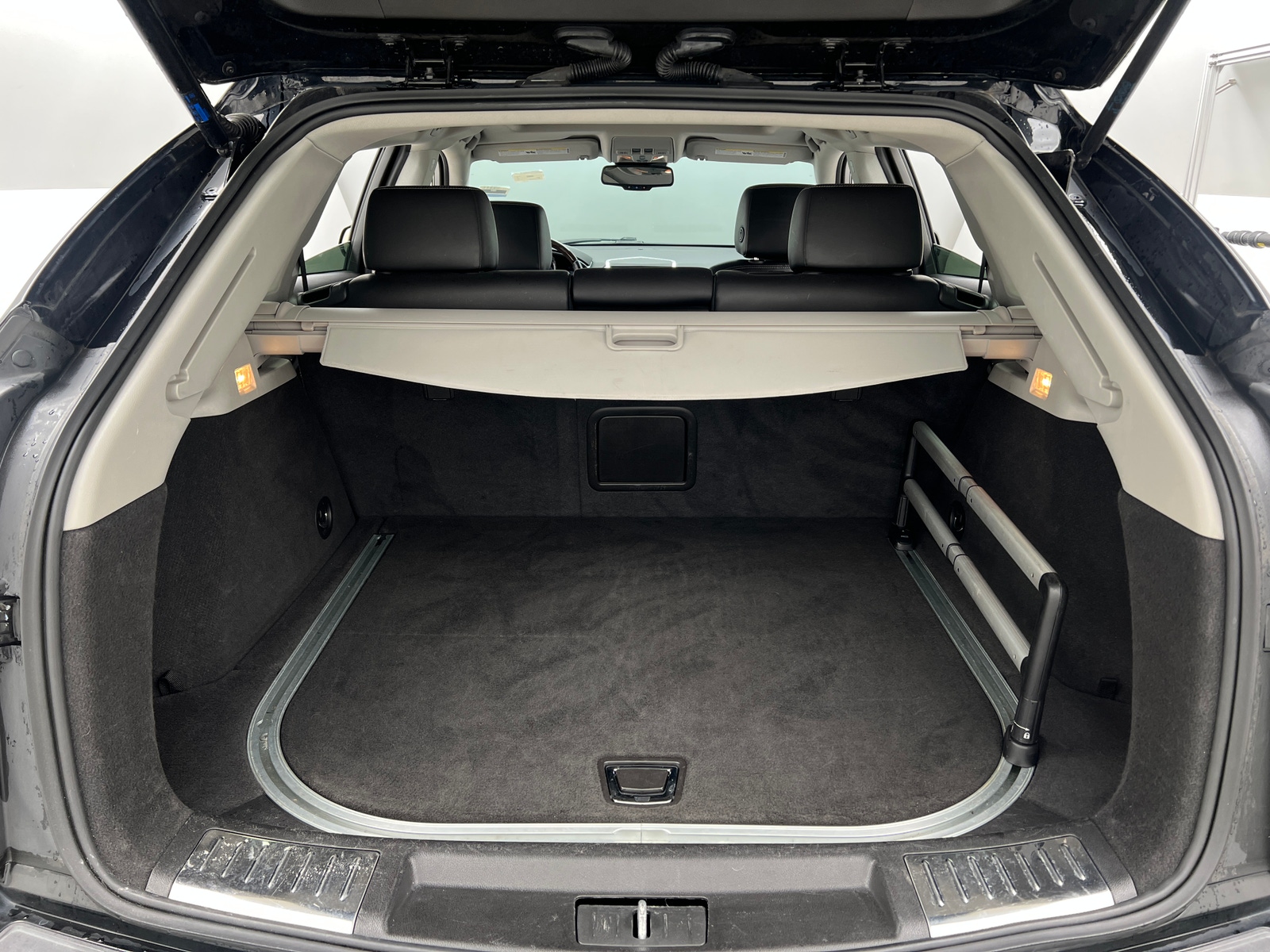 Thumbnail: 2012 Cadillac SRX - 6