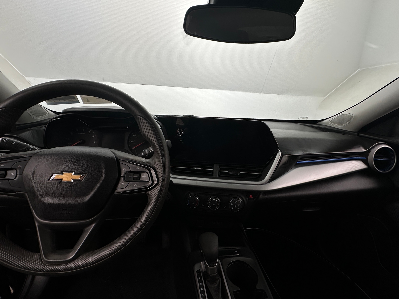 Thumbnail: 2024 Chevrolet Trax - 3