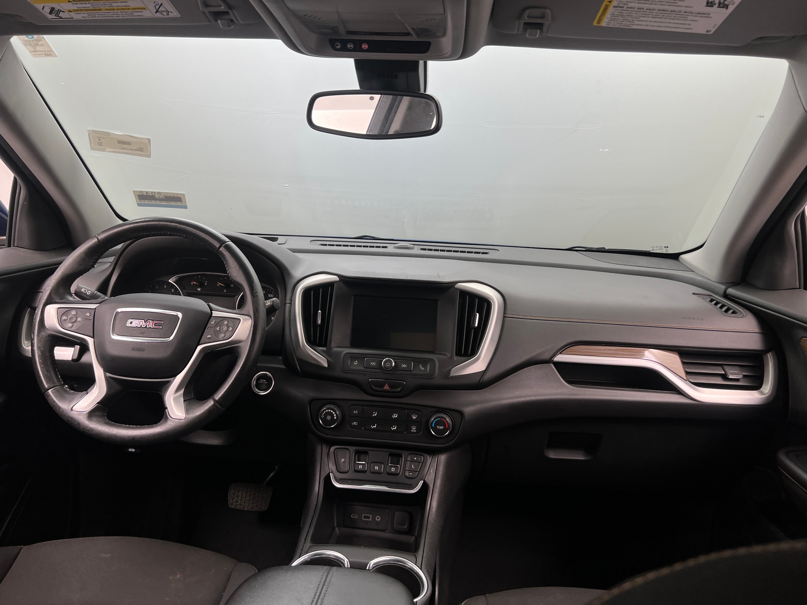 Thumbnail: 2020 GMC Terrain - 3