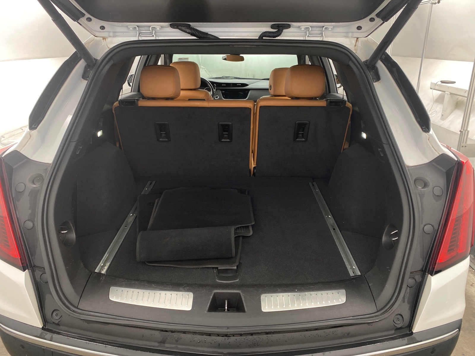 Thumbnail: 2021 Cadillac XT5 - 6