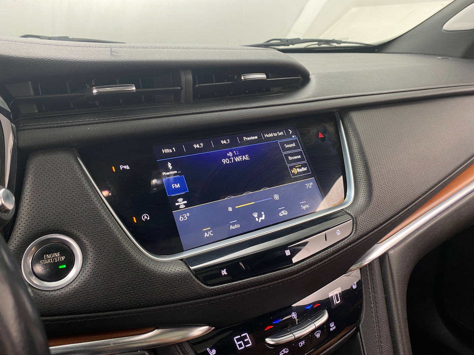 Thumbnail: 2021 Cadillac XT5 - 3