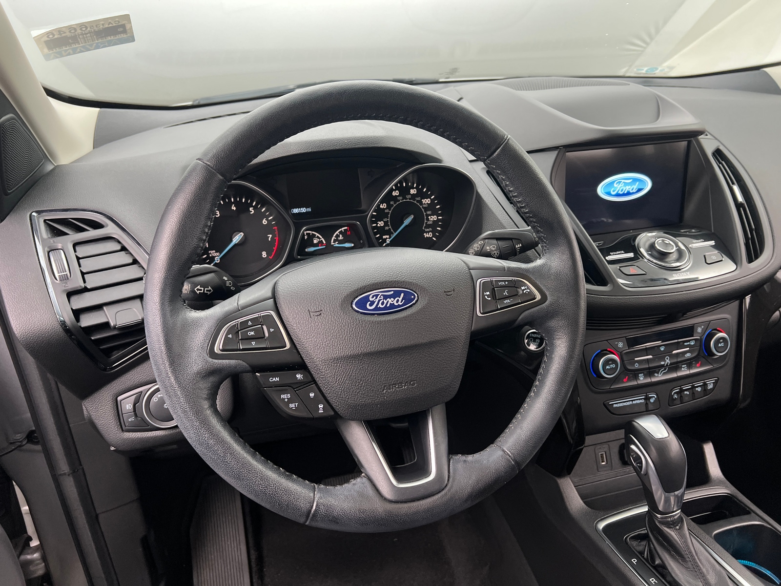 Thumbnail: 2019 Ford Escape - 4