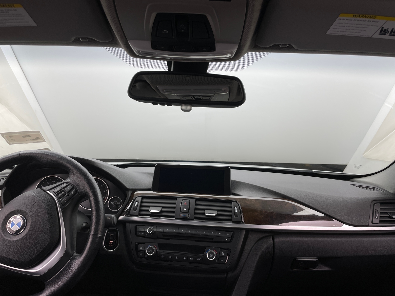 Thumbnail: 2015 BMW 3 Series - 2