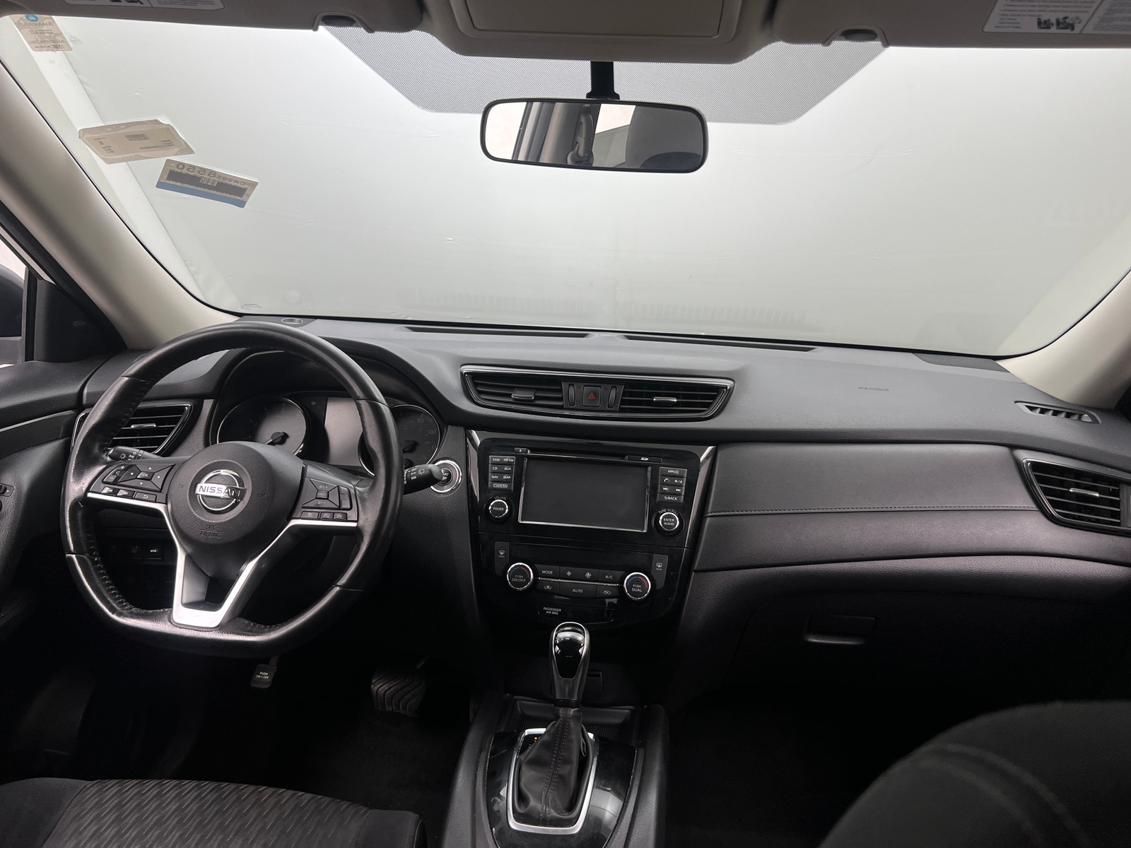 Thumbnail: 2017 Nissan Rogue - 3