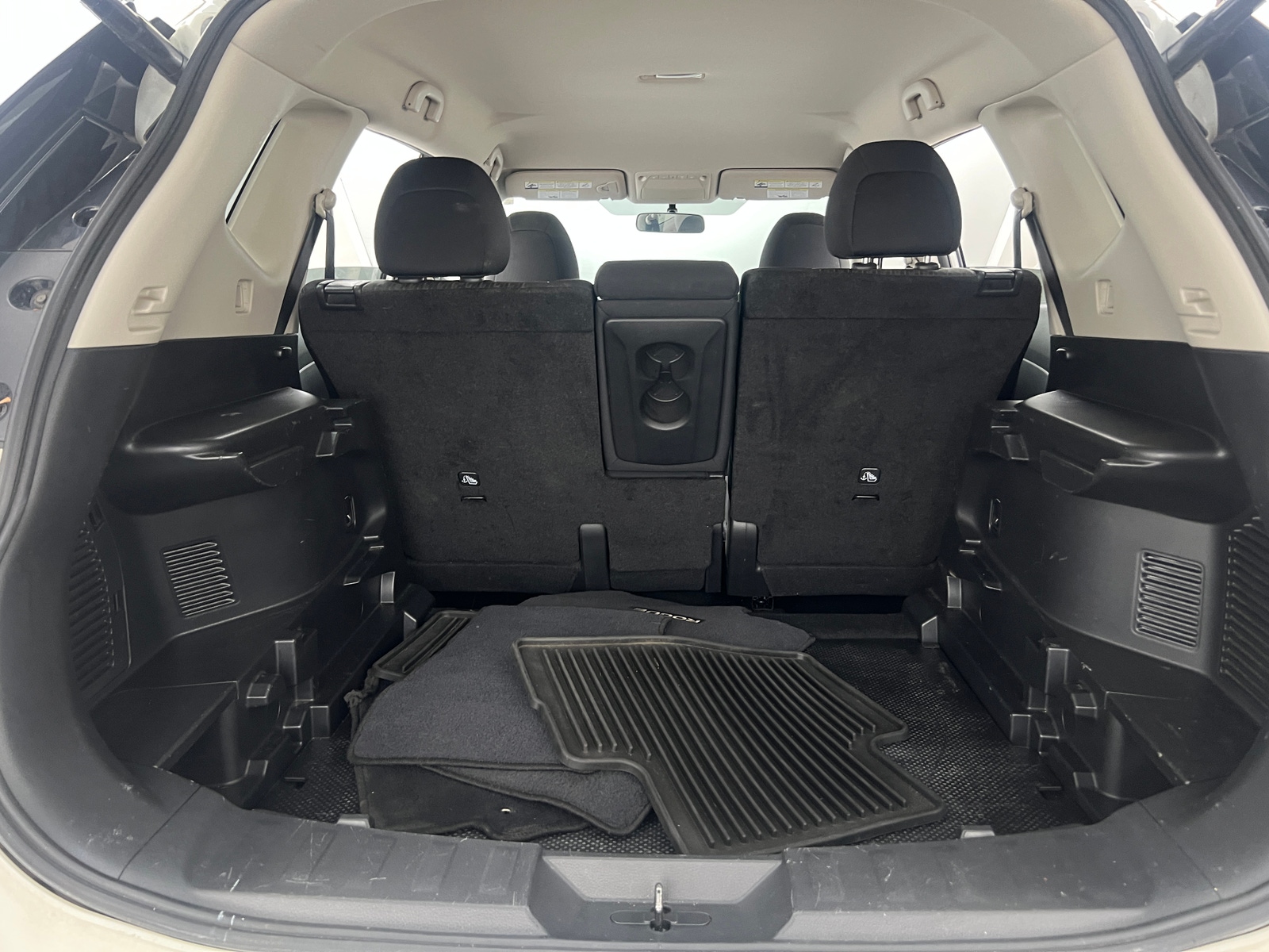 Thumbnail: 2017 Nissan Rogue - 7