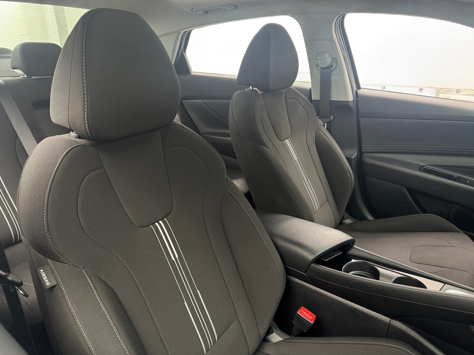 Thumbnail: 2025 Hyundai Elantra - 2