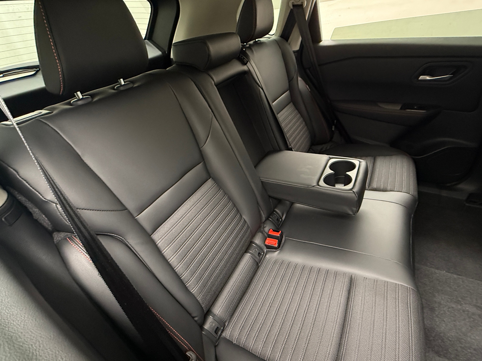 Thumbnail: 2025 Nissan Rogue - 5