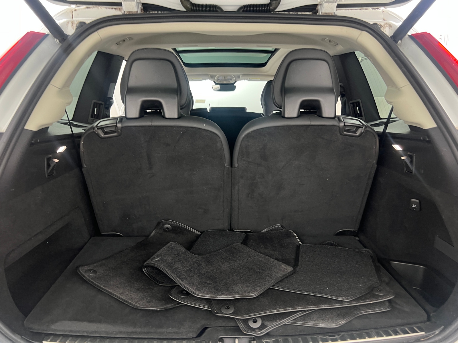 Thumbnail: 2024 Volvo XC90 - 6