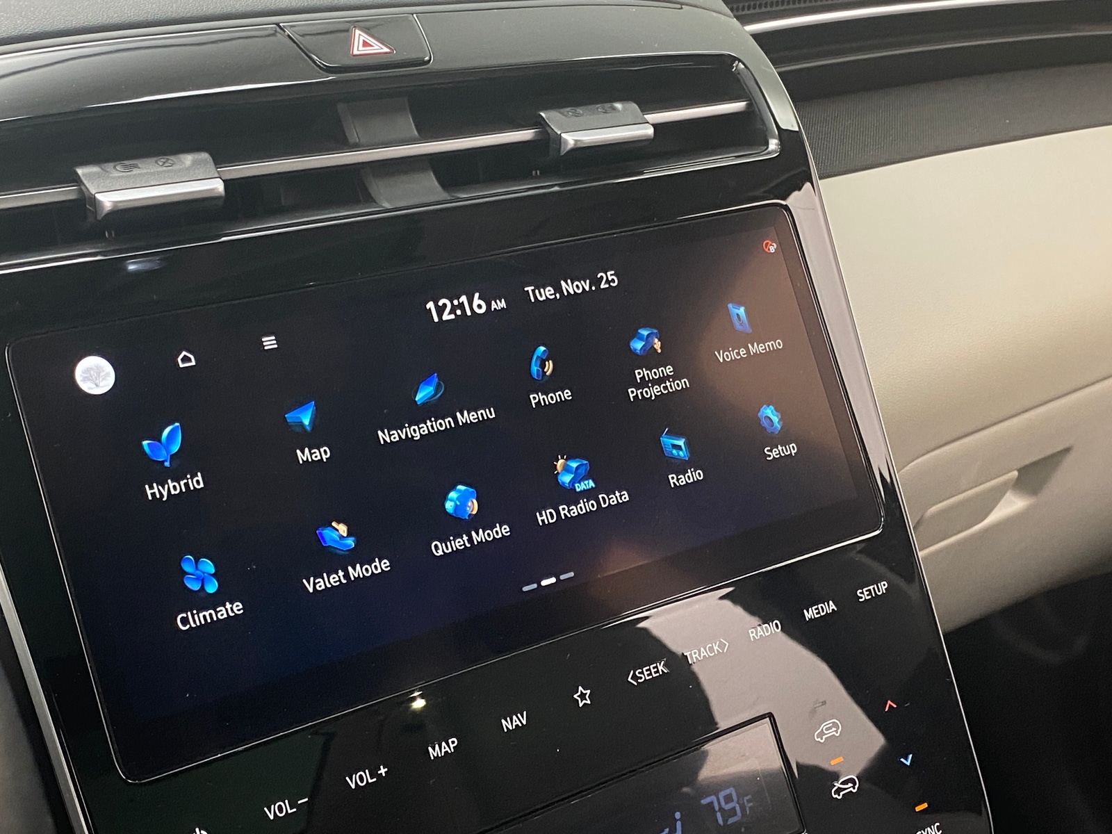 Thumbnail: 2022 Hyundai Tucson - 3