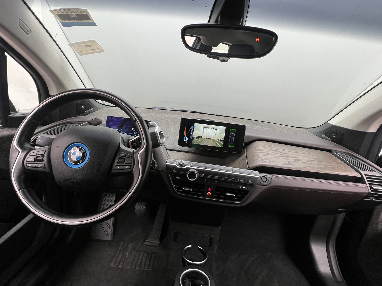 Thumbnail: 2017 BMW i3 - 2