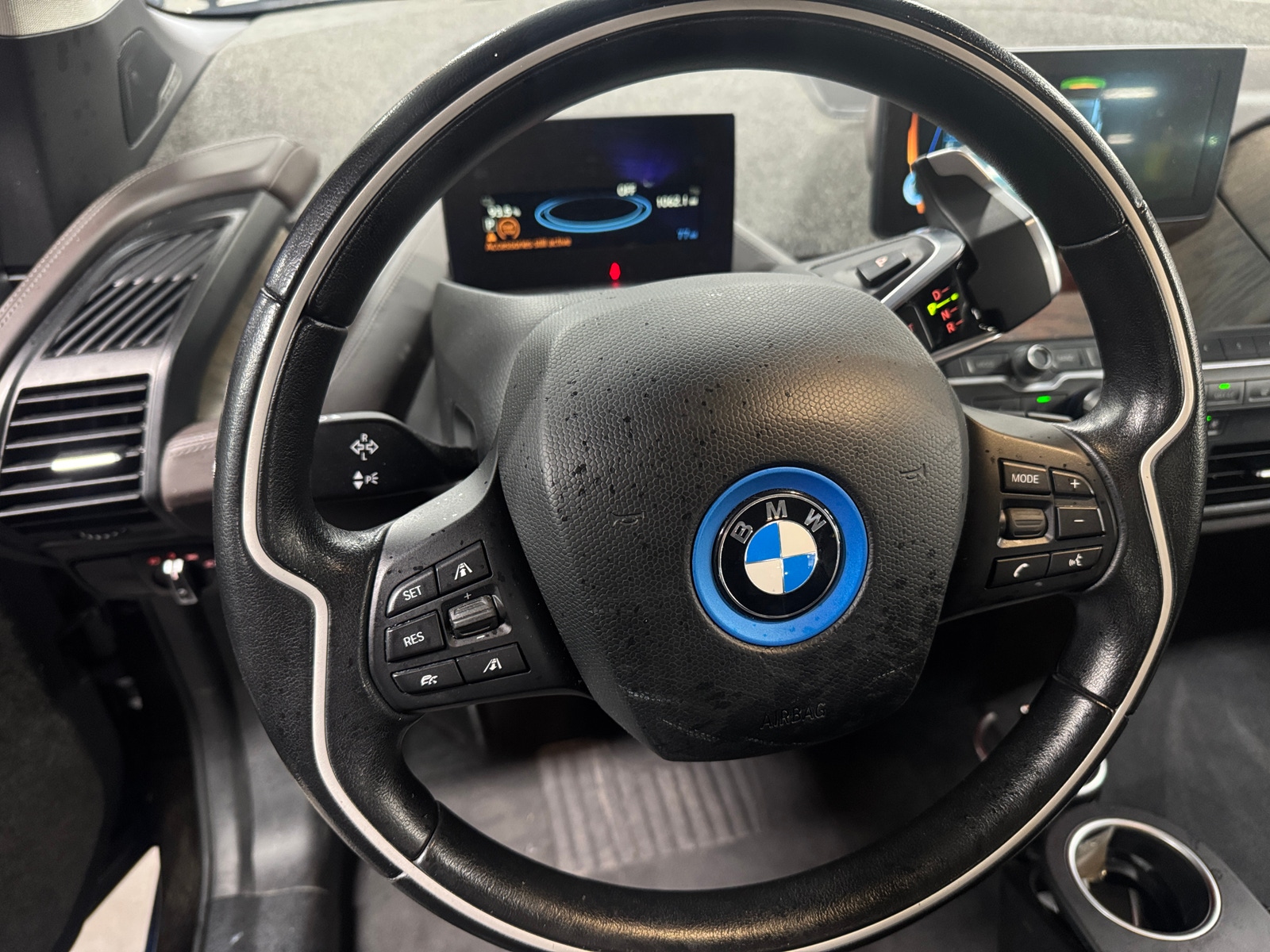 Thumbnail: 2017 BMW i3 - 4