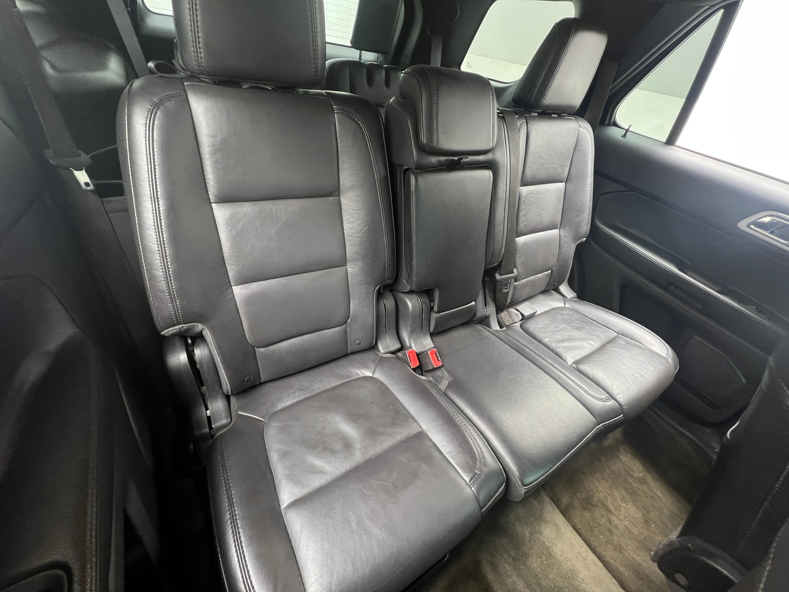 Thumbnail: 2015 Ford Explorer - 5