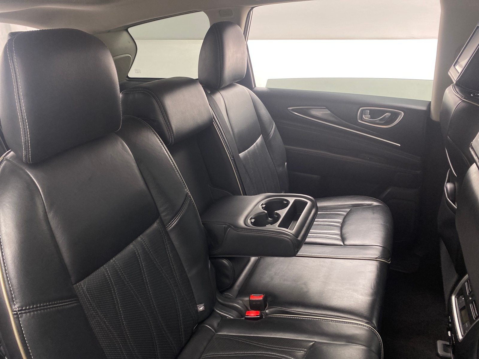 Thumbnail: 2017 INFINITI QX60 - 5