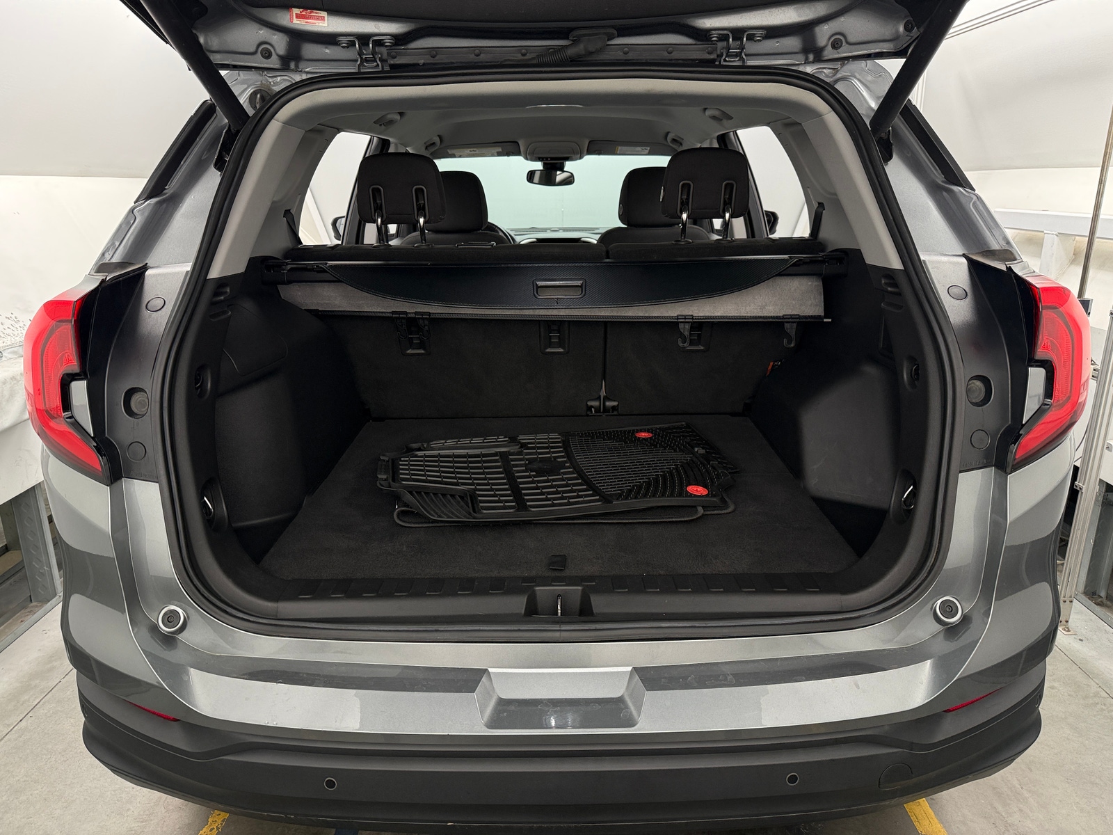 Thumbnail: 2020 GMC Terrain - 7