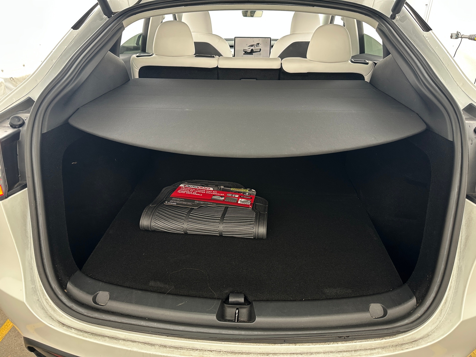 Thumbnail: 2023 Tesla Model Y - 6