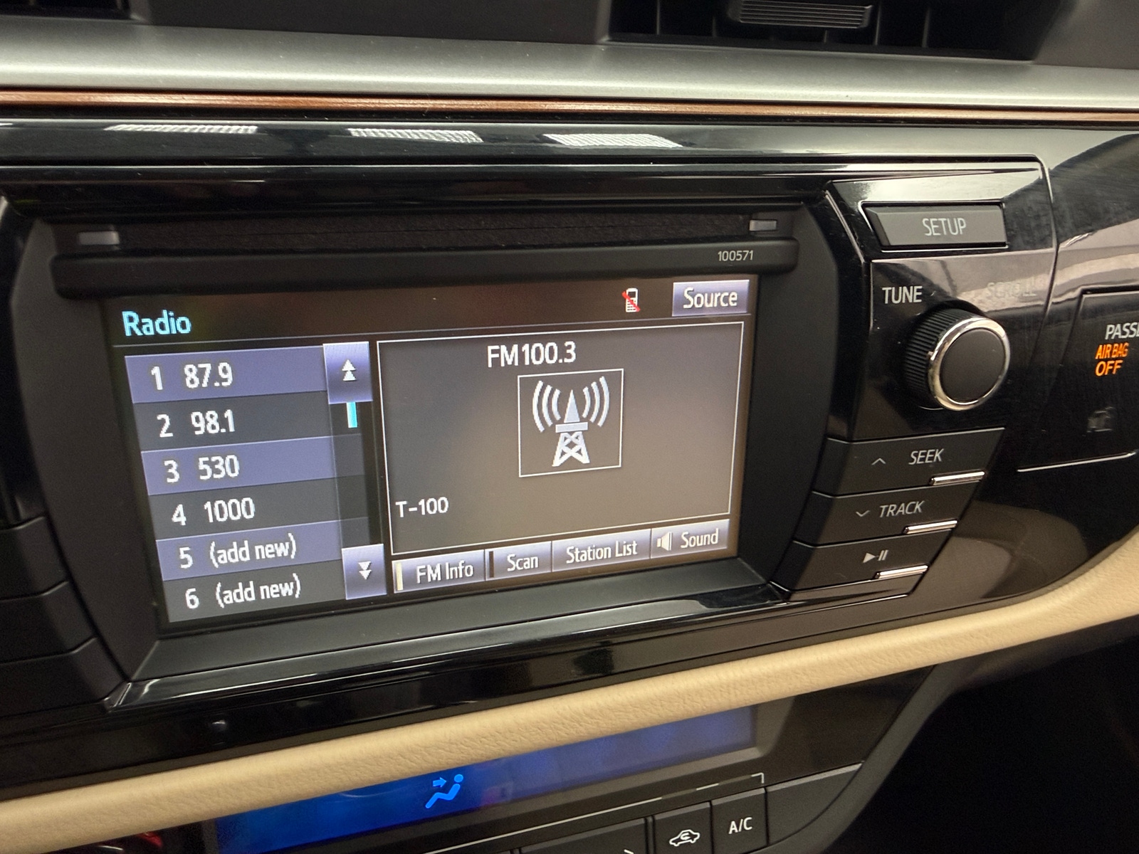 Thumbnail: 2016 Toyota Corolla - 4