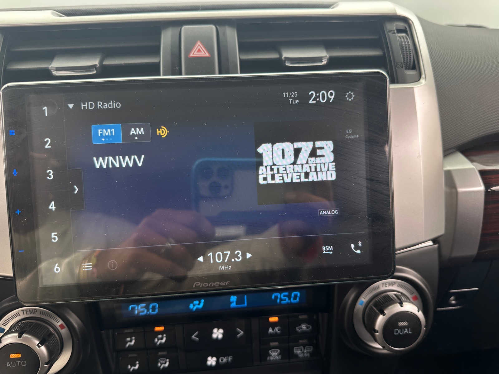 Thumbnail: 2018 Toyota 4Runner - 3