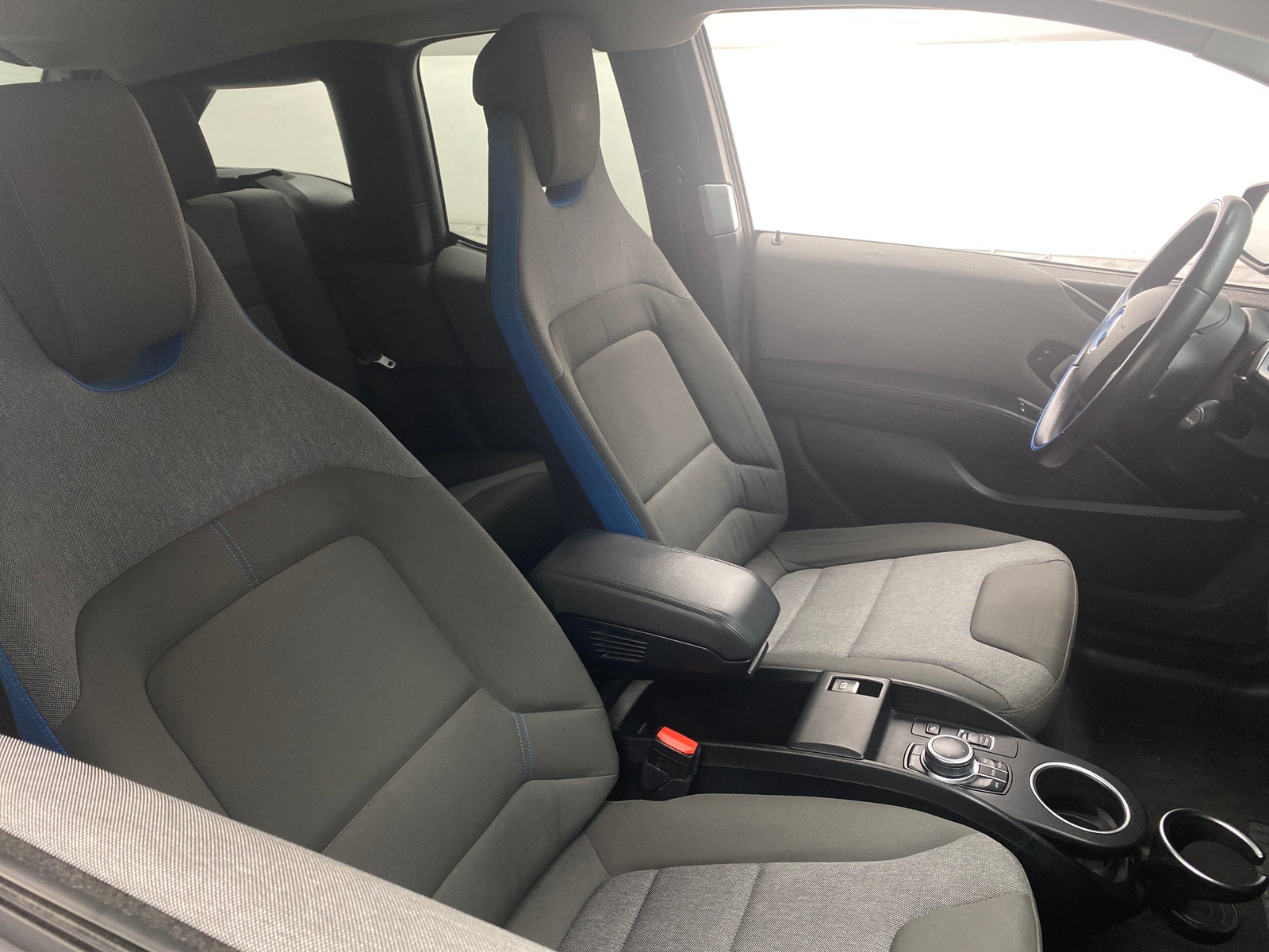 Thumbnail: 2019 BMW i3 - 2